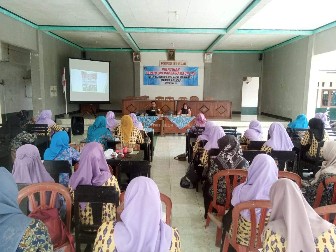 Penguatan Kapasitas Kader Kampung KB Desa Bojongsari untuk Mewujudkan Keluarga Berkualitas